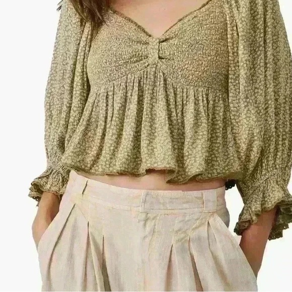 Tops - Women's Green Smocked Top